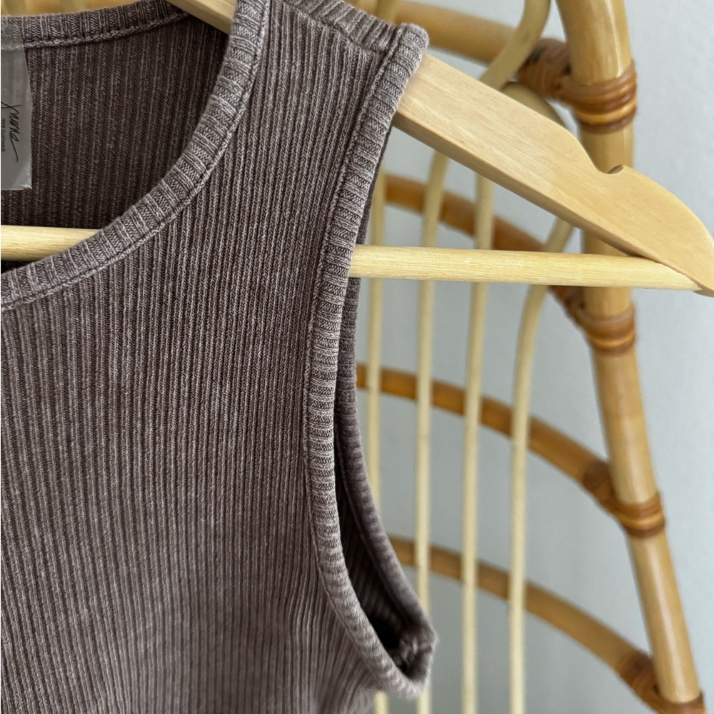 Ribbed Crop Tank Brown Small